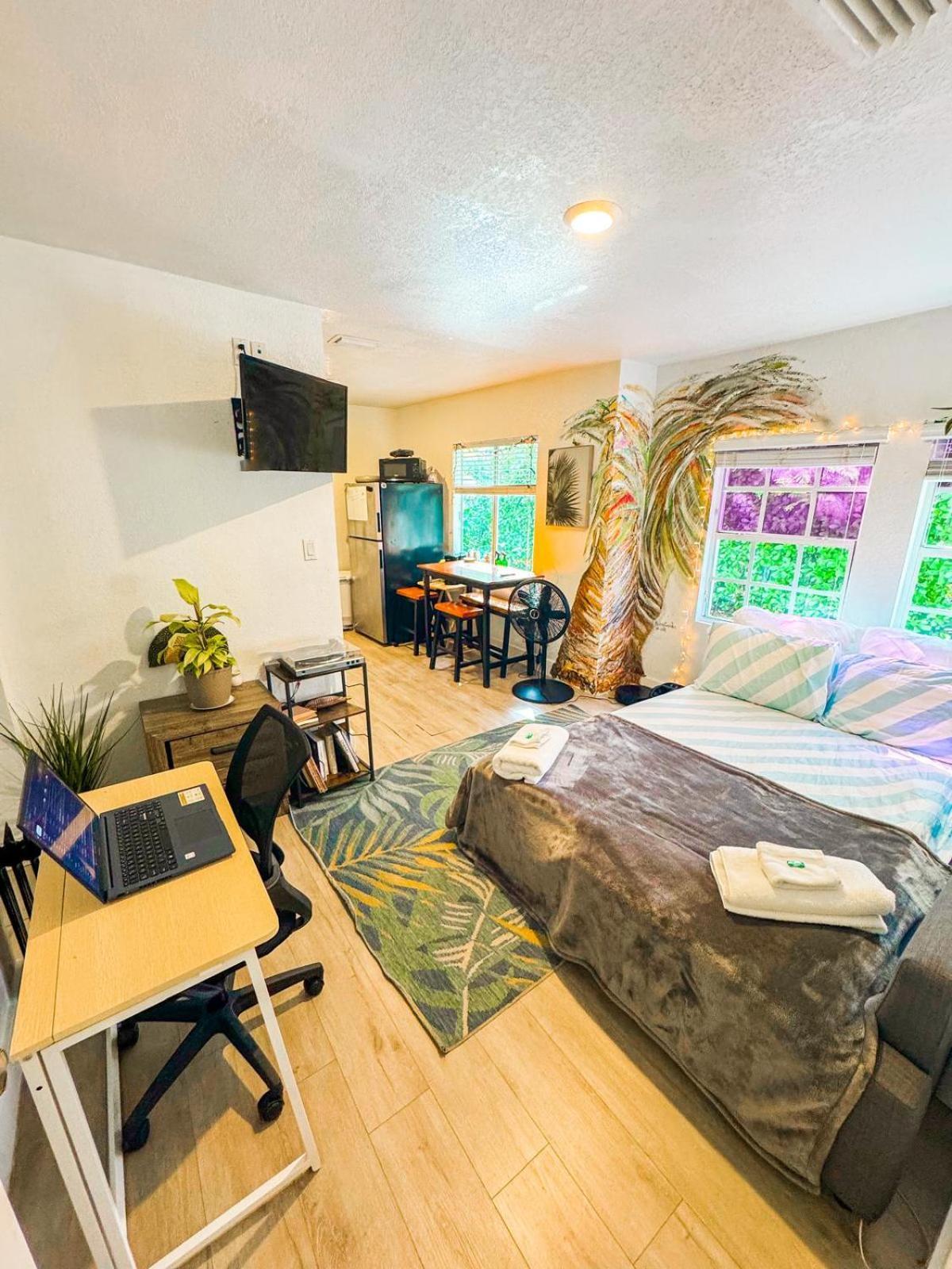 Quiet & Centrally Located House - Private Parking, Laundry And Storage For Luggage Miami Zewnętrze zdjęcie